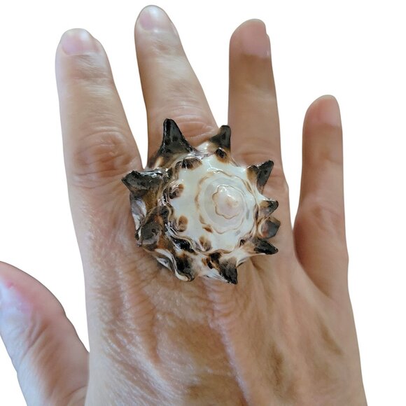 Queen Conch Shell Ring Statement Jewelry - Picture 1 of 6